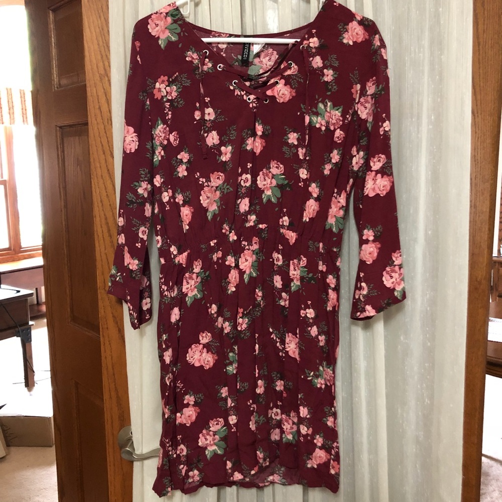Maroon flower dress with 3 quarter sleeve